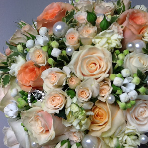 Wedding Flowers Cheshire: Bridal Posy (Hand Tied)