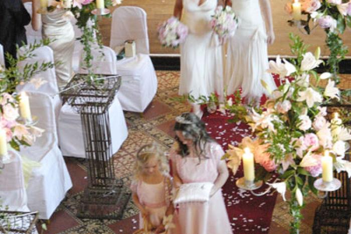 Wedding Flowers Cheshire: Jaine Briscoe-Price Wedding Photography