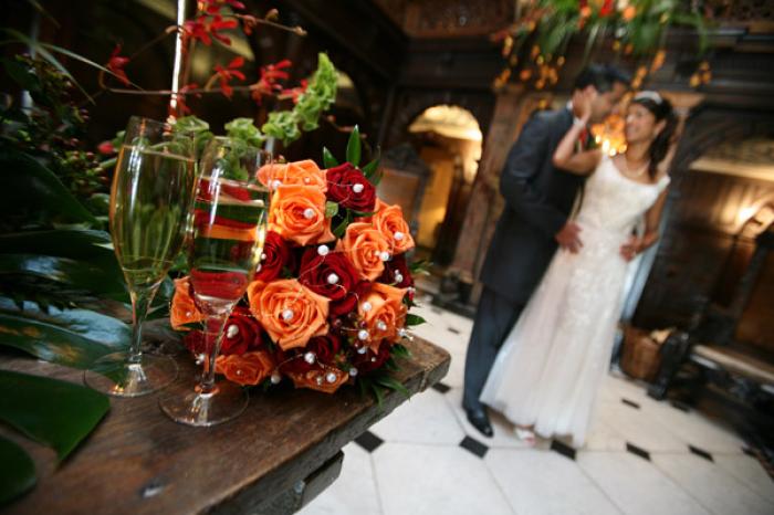Wedding Flowers Cheshire: Lesley Meredith Wedding Photography
